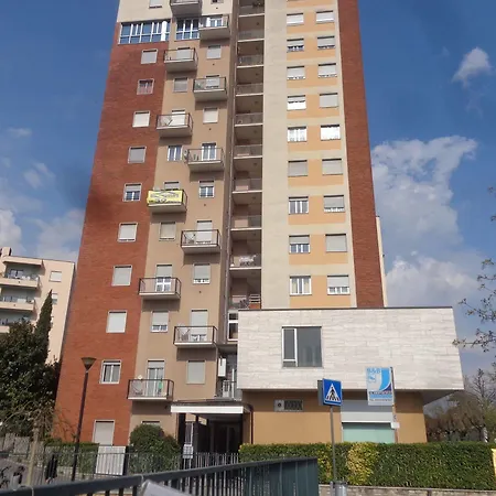 Al Grattacielo 4* Trezzo sullʼAdda